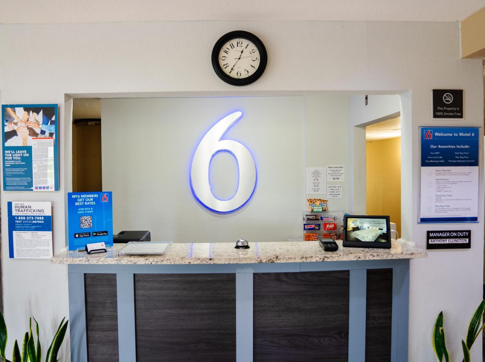 Motel 6 Litchfield, Il Dış mekan fotoğraf
